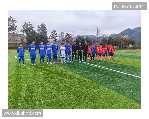 足球明星齐聚帐篷支起盛会展现球场魅力与友谊精神